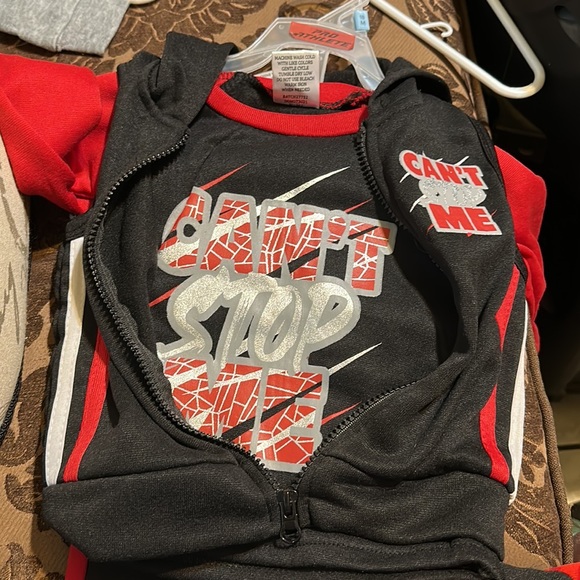 Set - Picture 3 of 4